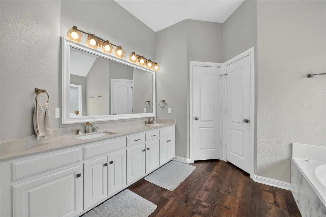 Photo of 2625 Juniper Lane
