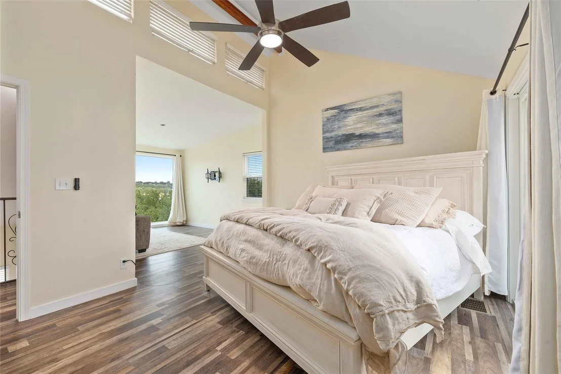Photo of 201 Cove Circle