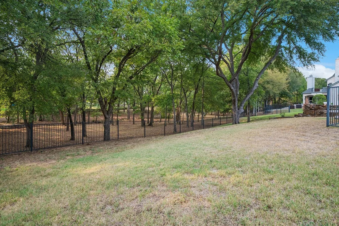 Photo of 512 Clear Vista Drive