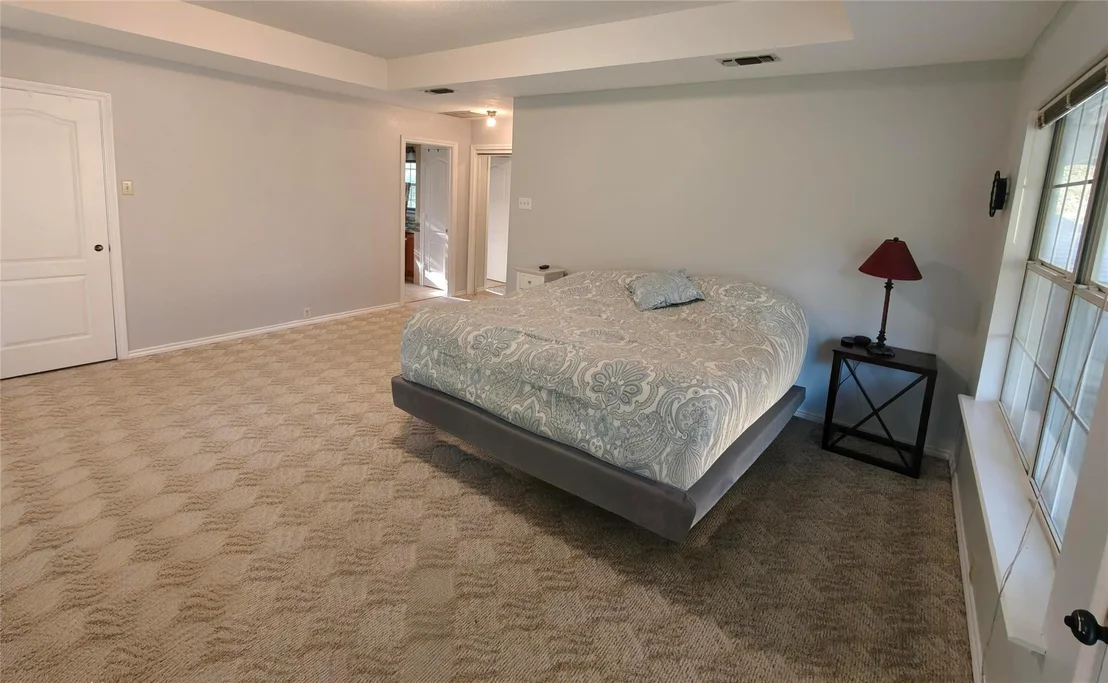 Photo of 5210 Cliff Haven Drive