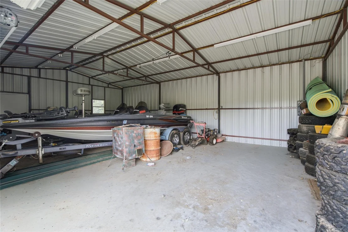 Photo of 722 Three Skillet Road