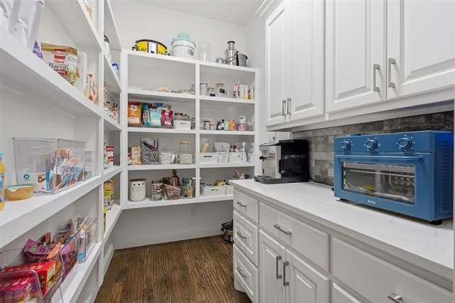 Photo of 600 W Hill Drive