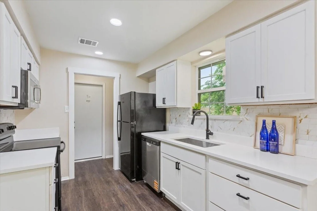 Photo of 329 Applewood Lane
