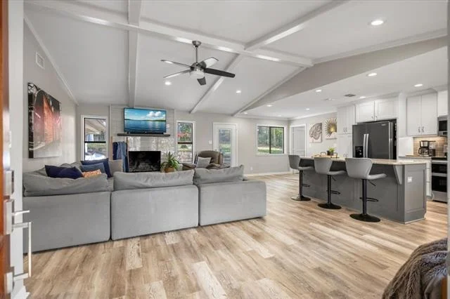 Photo of 441 Hideaway Lane Central
