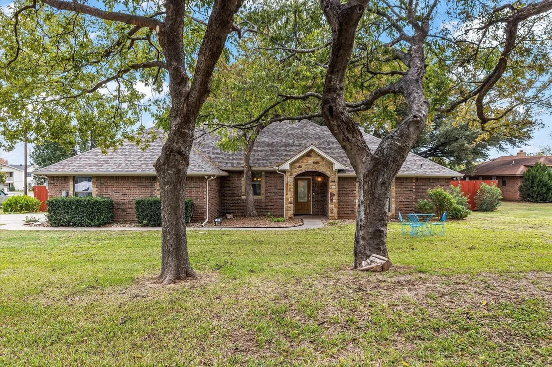 Photo of 1609 CHEYENNE Trail