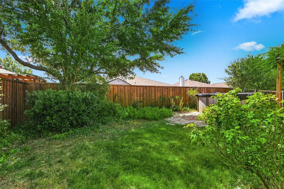 Photo of 2425 Glenhaven Drive