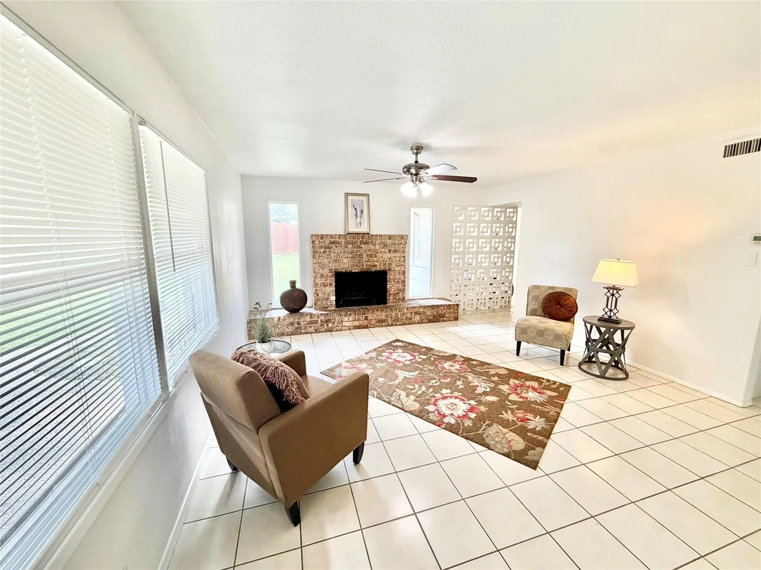 Photo of 2117 Foxcroft Circle