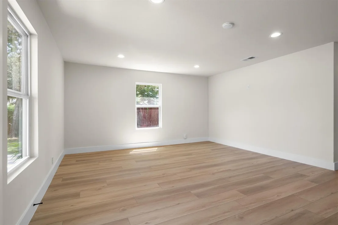 Photo of 112 Inman Street