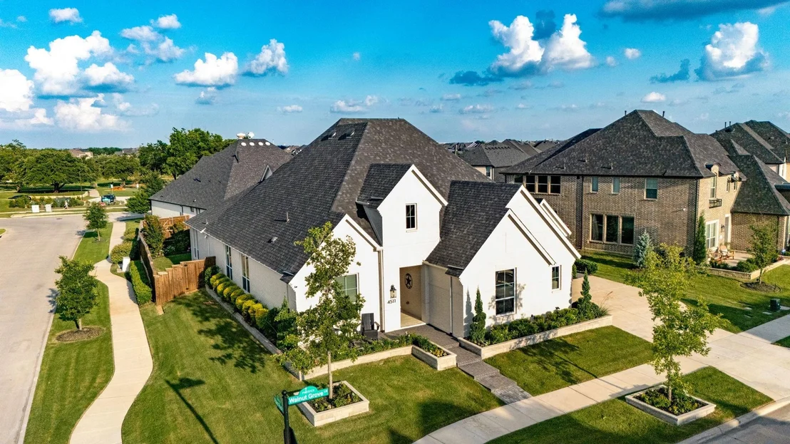 Photo of 4511 Walnut Grove Lane