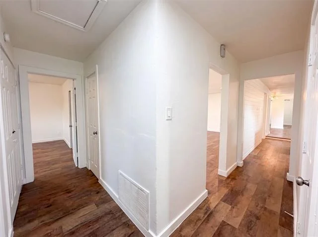 Photo of 832 Central Drive