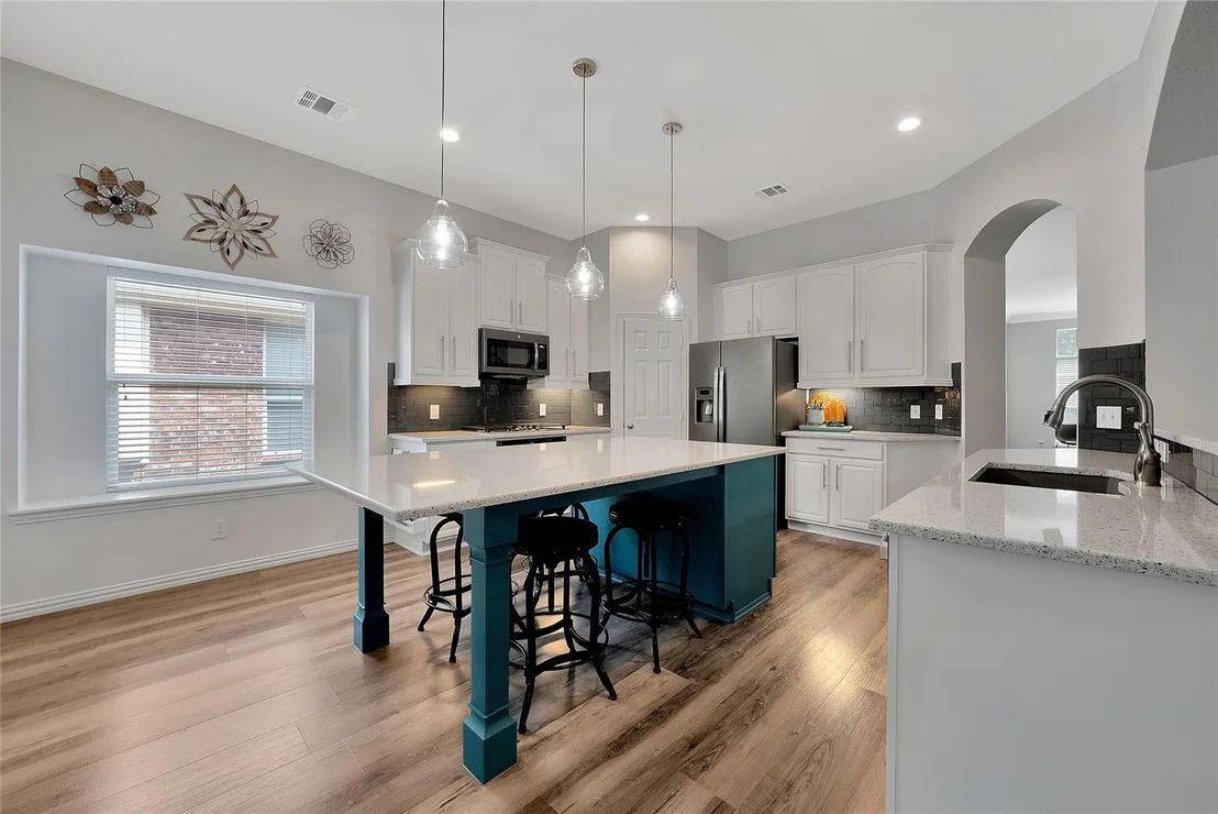Photo of 6208 Brownstone Drive