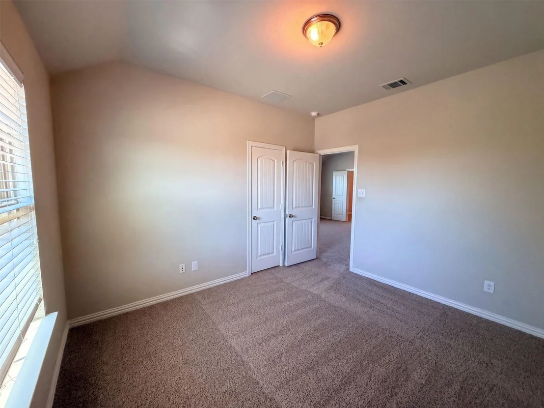 Photo of 2054 Avondown Road