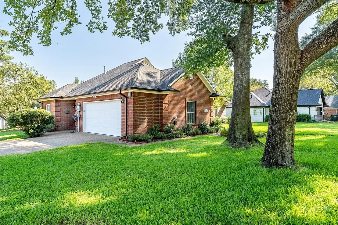 Photo of 11232 Chasewood