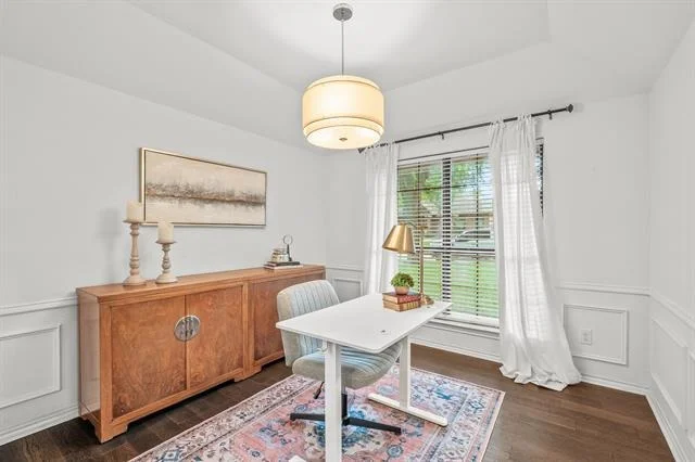 Photo of 4405 Avonshire Lane