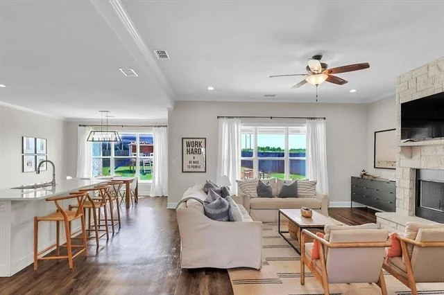 Photo of 8345 Ridge