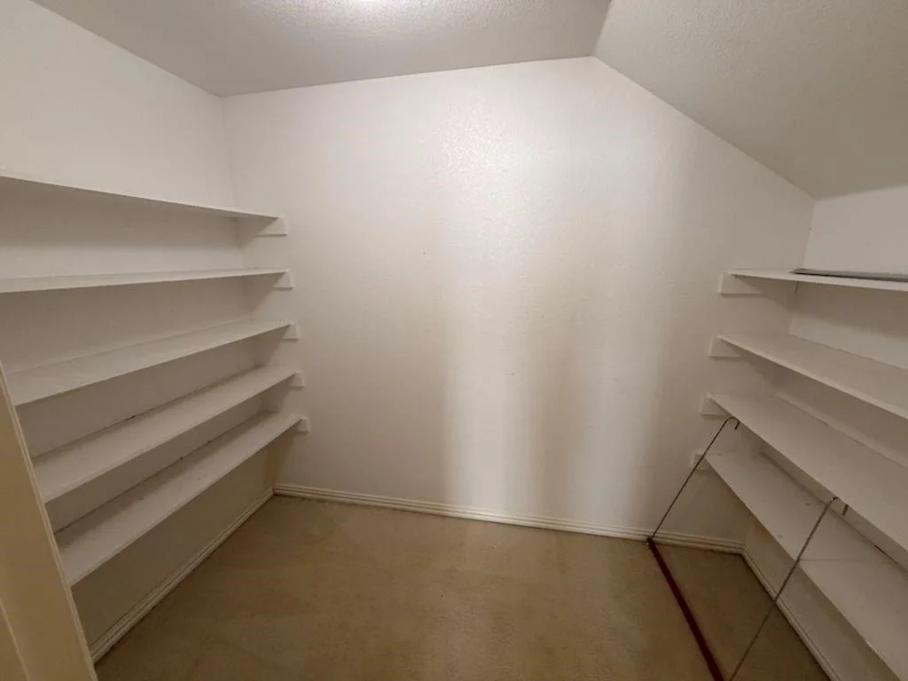 Photo of 2185 Clubview Drive