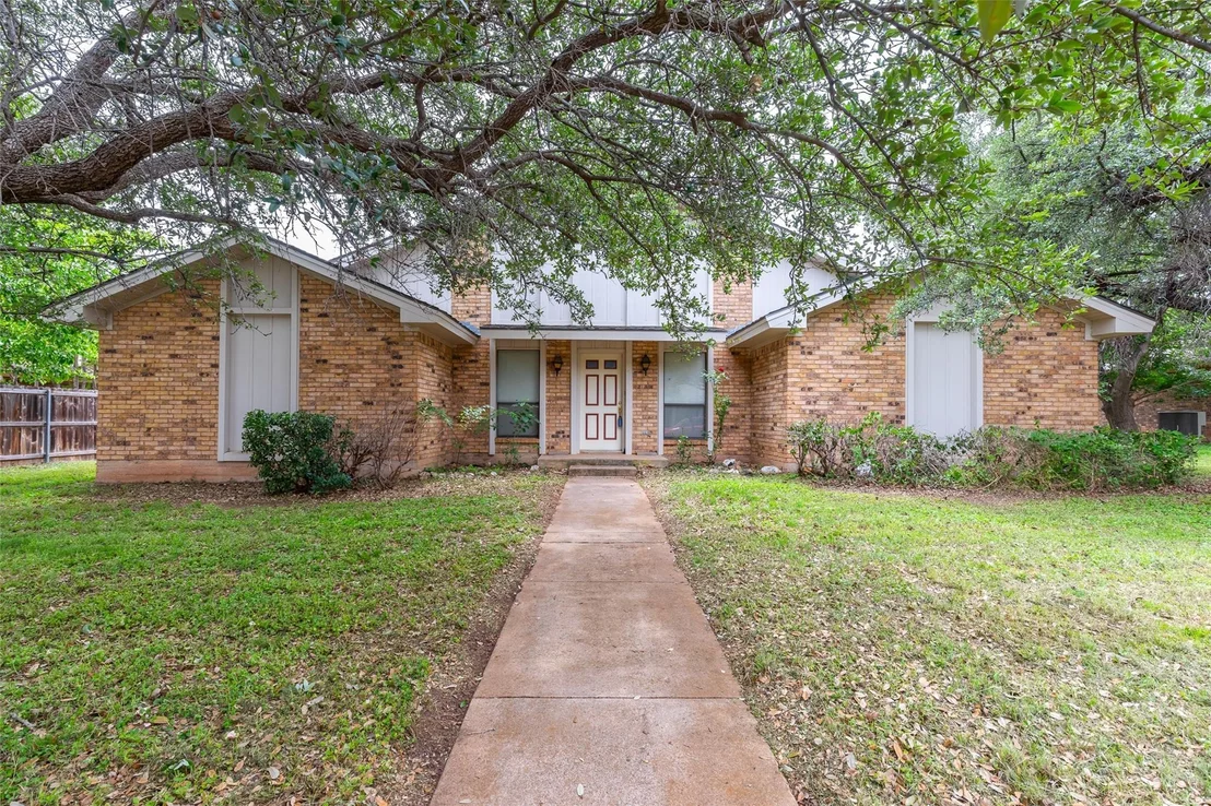 Photo of 3265 Woodhollow Circle