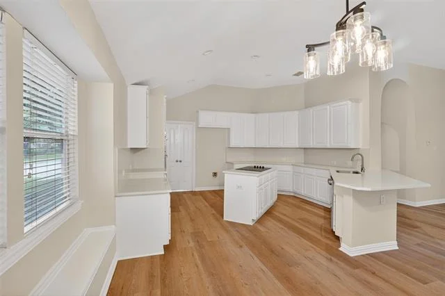 Photo of 6864 Bushnell Drive