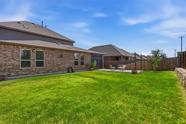 Photo of 10421 Table Bluff Street