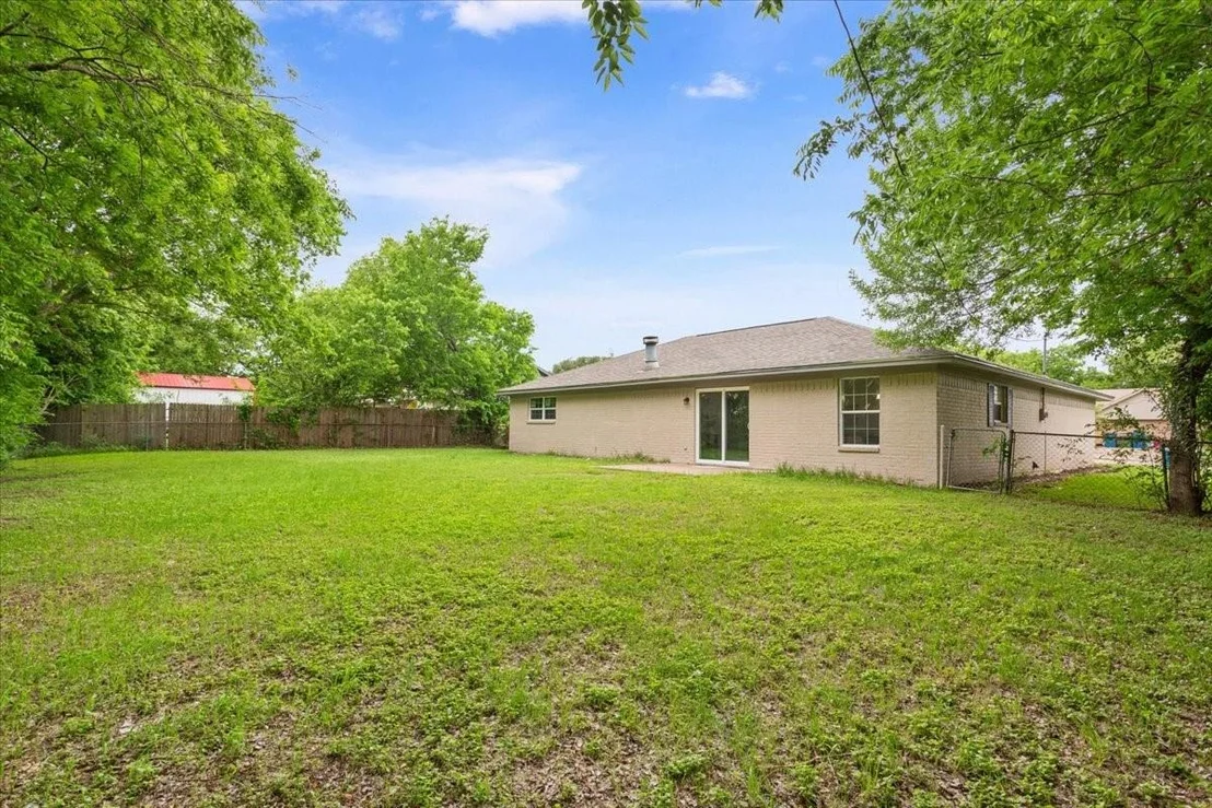 Photo of 329 Applewood Lane