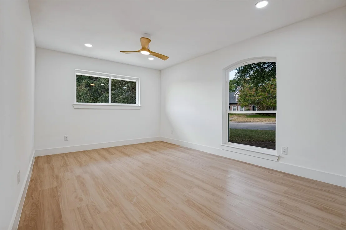 Photo of 338 Mantlebrook Drive