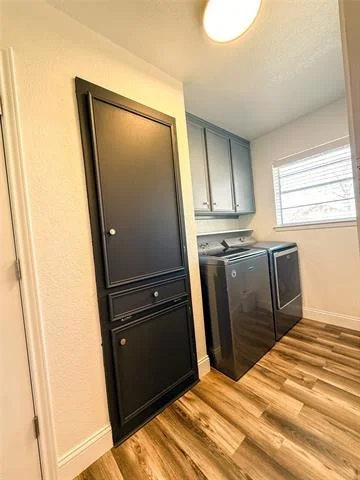 Photo of 1033 Royal Lane