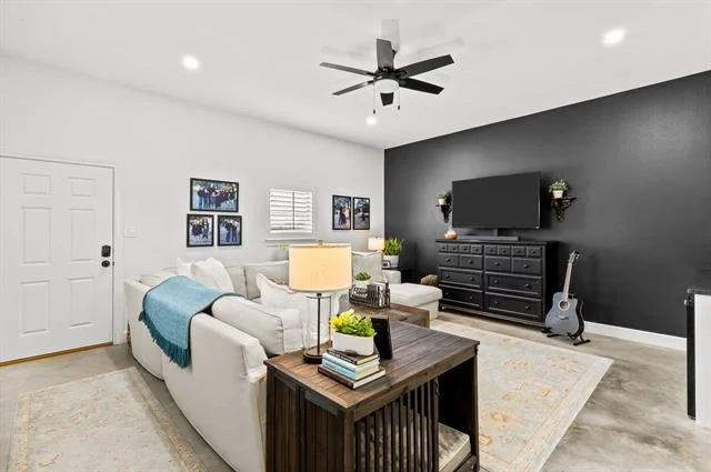 Photo of 4334 La Hacienda Drive