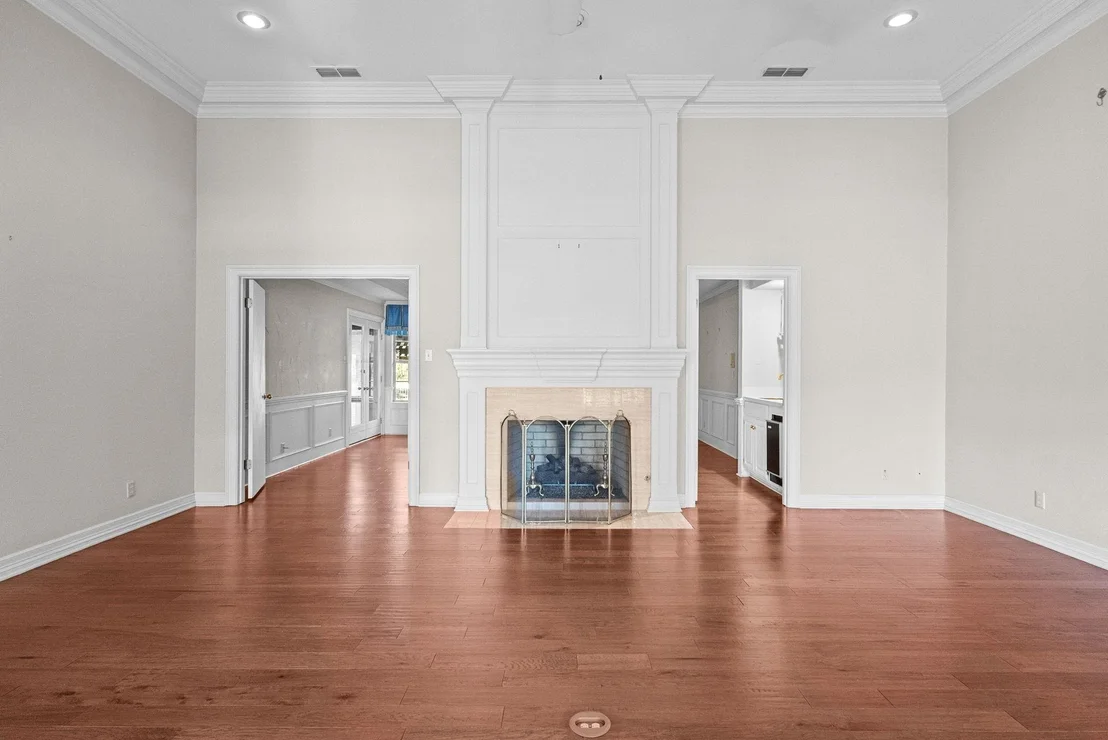 Photo of 1807 Royal Oak Drive