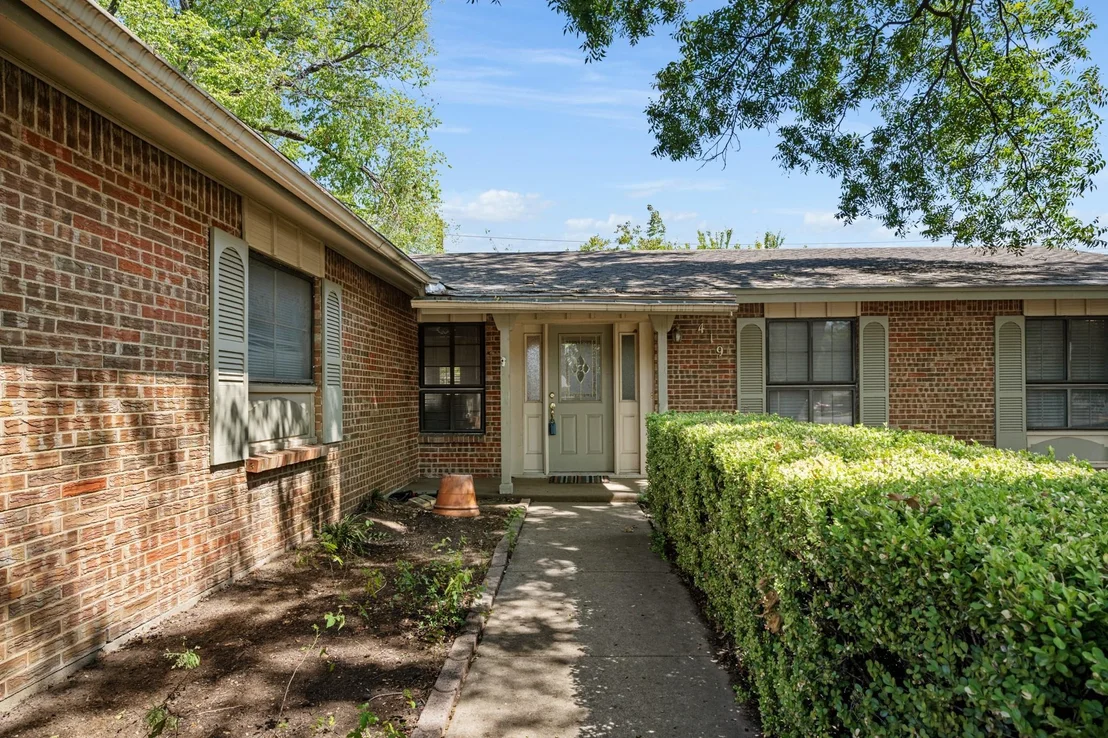 Photo of 419 Buffalo Drive