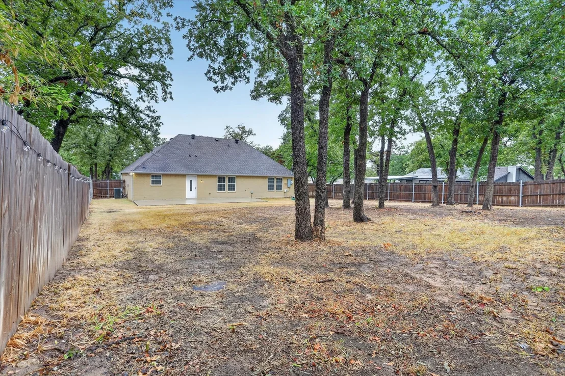 Photo of 1612 Tanglewood Drive