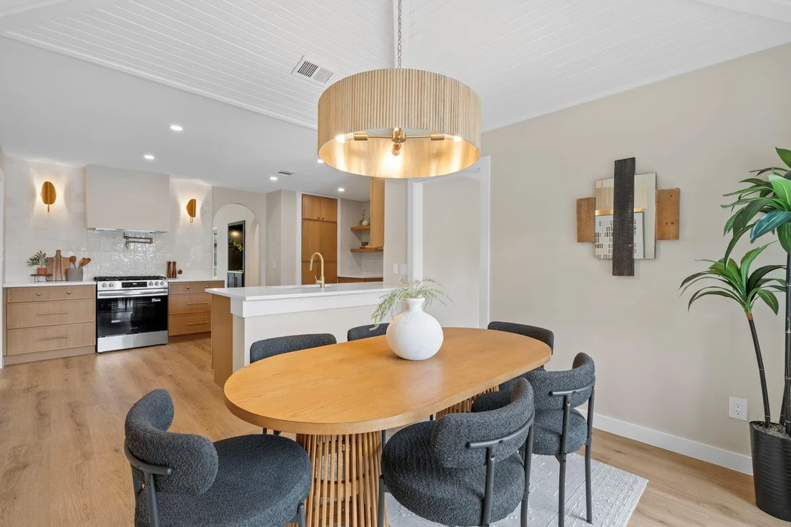Photo of 2202 Silver Holly Lane