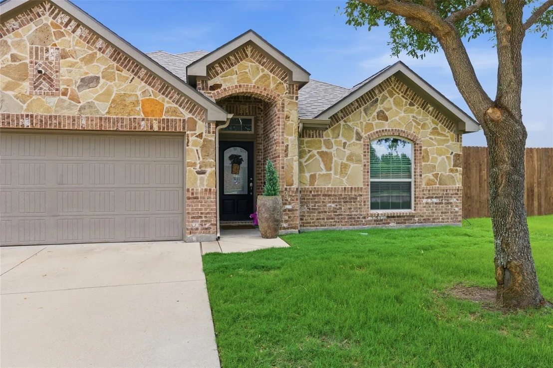 Photo of 800 Silverthorne Drive