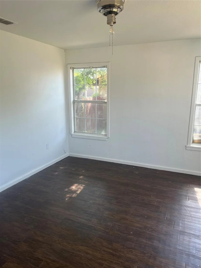 Photo of 2425 Jeanette Street