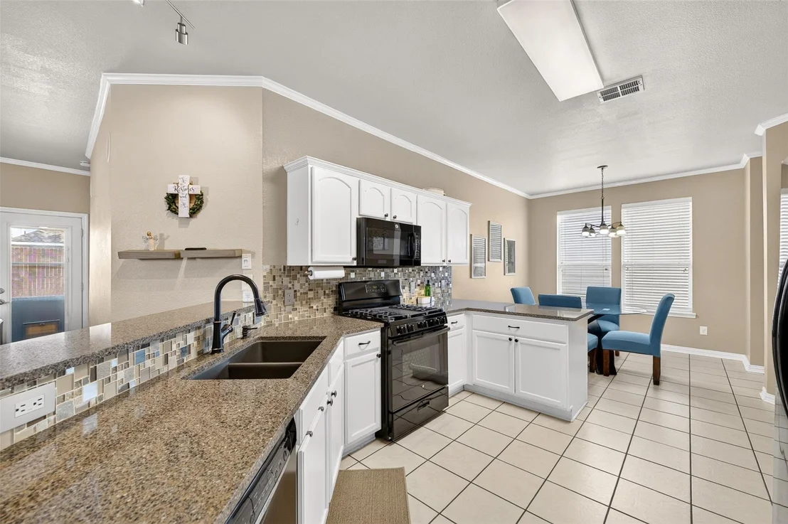 Photo of 9928 Tanglebrush Drive