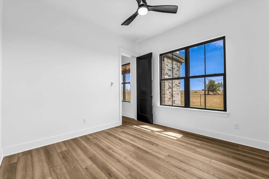 Photo of 611 Willow Moon Ranch