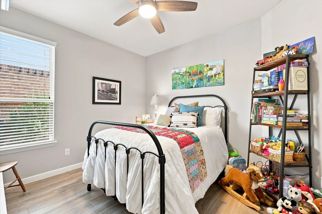 Photo of 1325 Canary Lane
