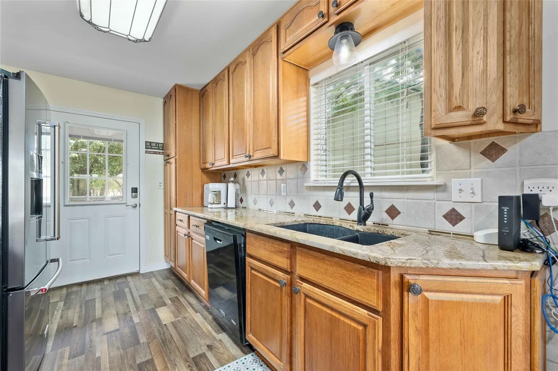 Photo of 201 Cove Circle