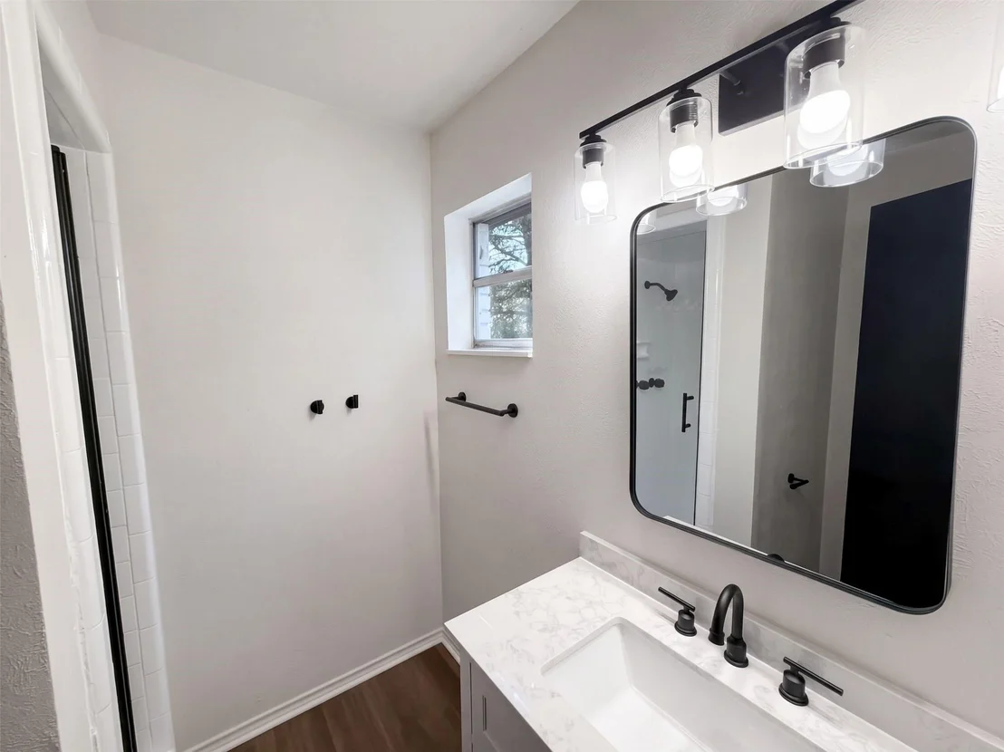 Photo of 1329 Wellington Drive