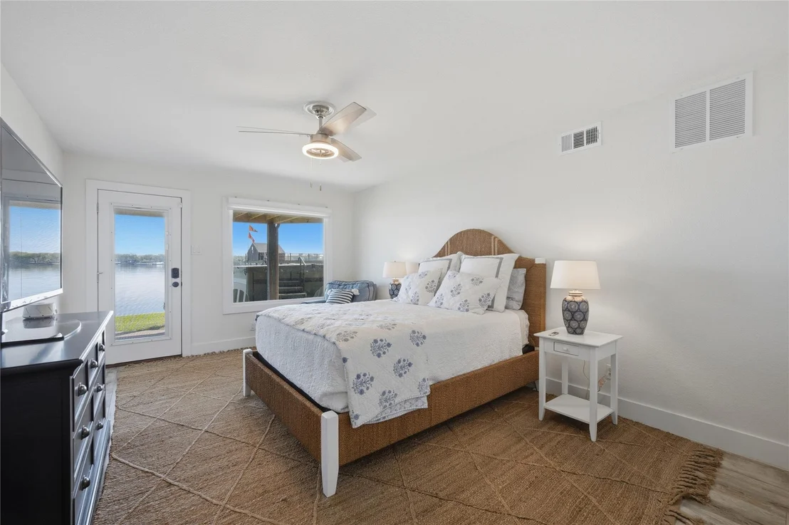 Photo of 648 Enchanted Isles Drive