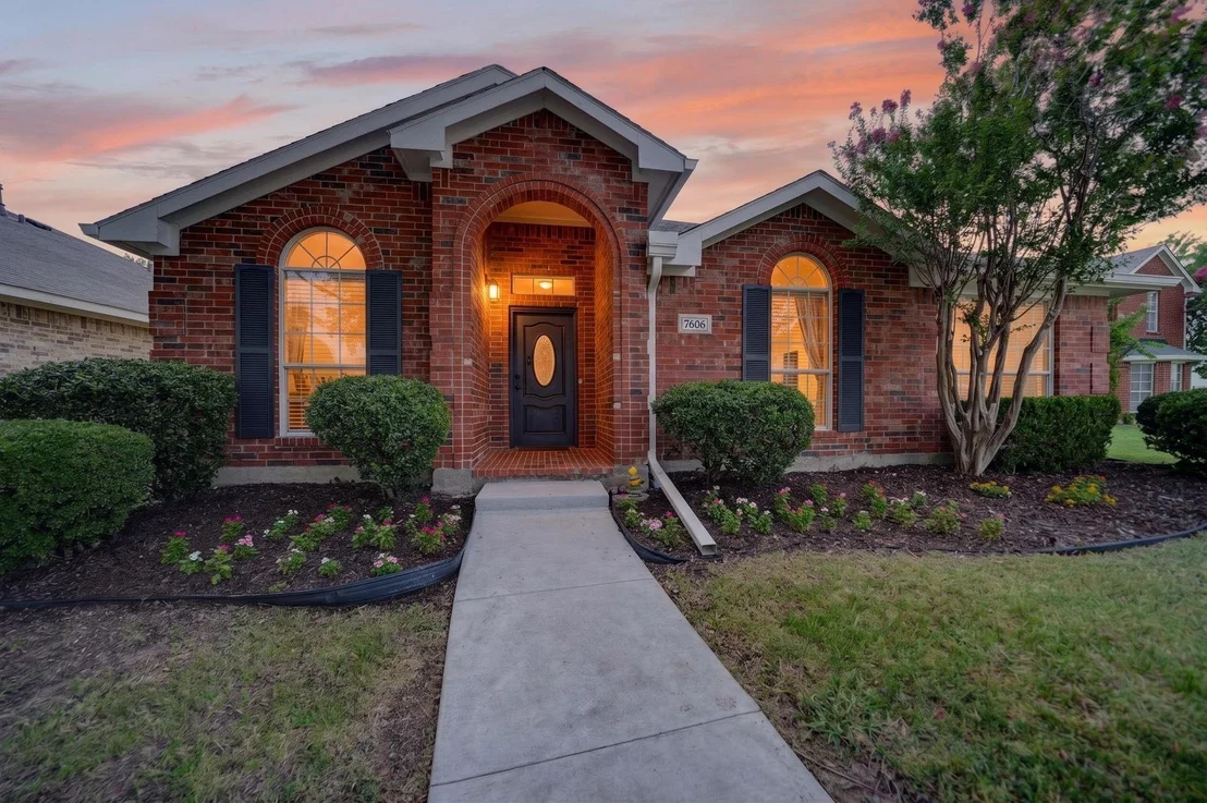 Photo of 7606 Harbor Drive