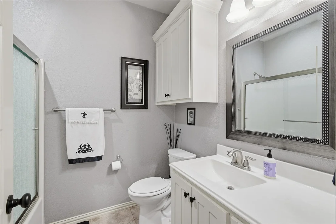 Photo of 3123 Oak Bend