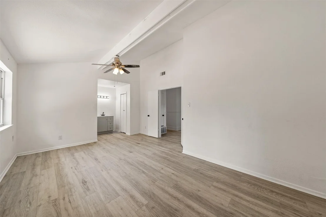 Photo of 229 Crockett Lane