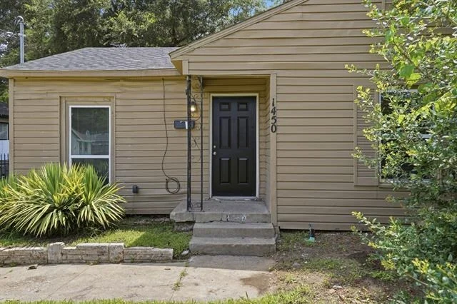Photo of 1450 Holcomb Road