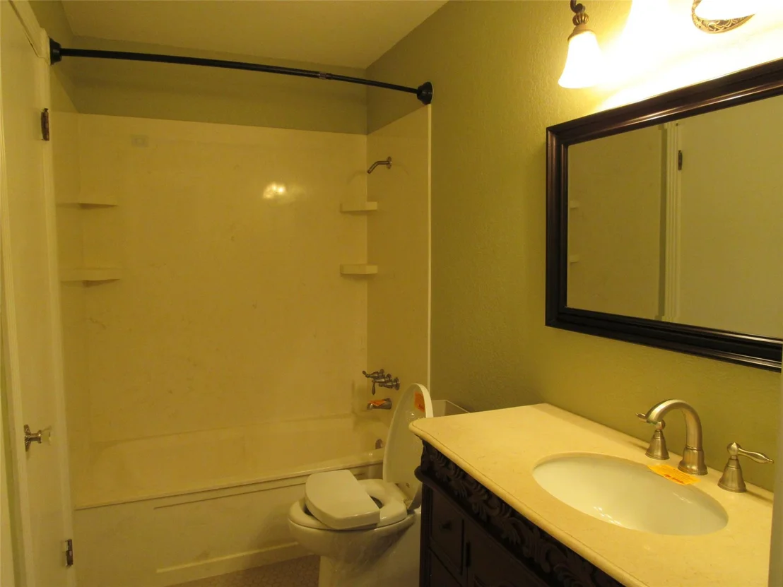 Photo of 626 Friendly Oaks Drive