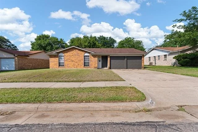 Photo of 541 Sandra Lane