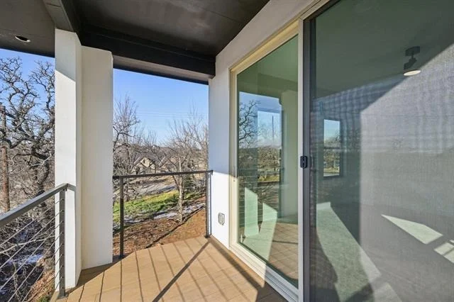 Photo of 1704 Highland Drive W