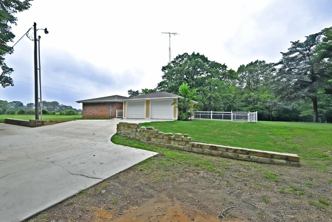 Photo of 289 County Road 4192