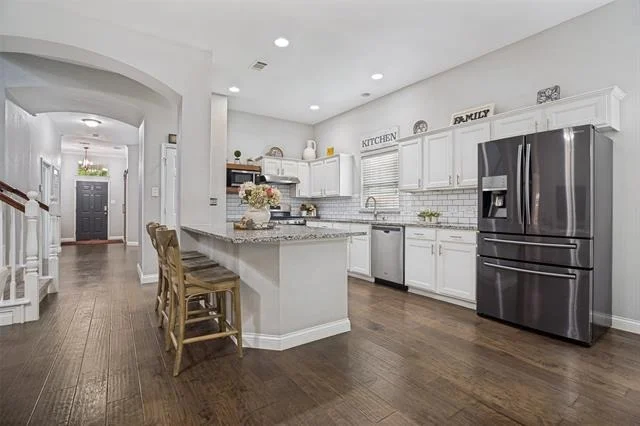 Photo of 3901 Denridge Lane