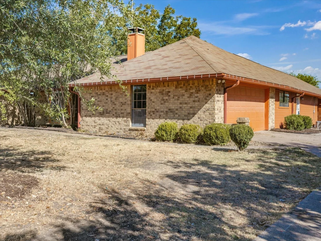 Photo of 840 Lynn Ann Drive