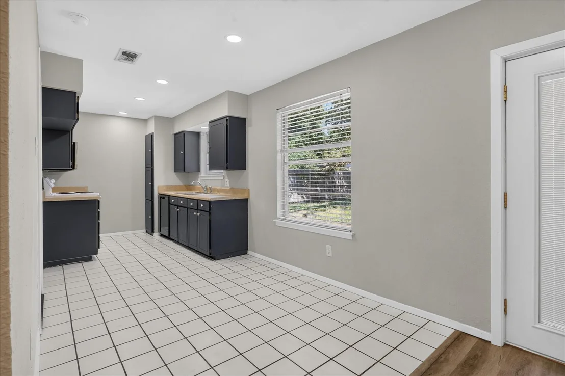 Photo of 628 Lisa Street